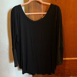Liberty Love 2X black top